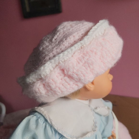 handmade crochet pink baby bonnet hat. very soft. - Picture 2 of 3